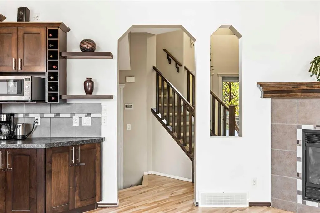 16 Tuscany Ravine Court NW