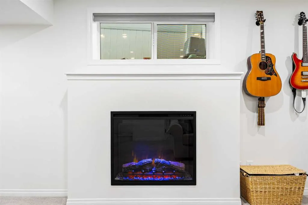 16 Tuscany Ravine Court NW