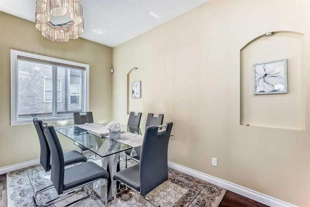 583 West Chestermere Drive