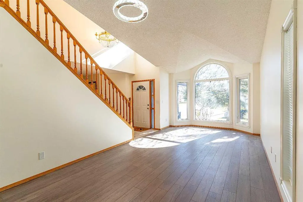 266 Edgepark Way NW