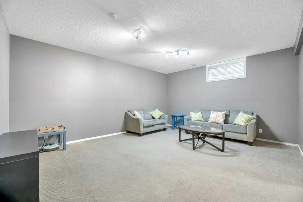 331 Citadel Drive NW