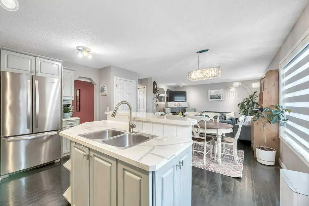 331 Citadel Drive NW