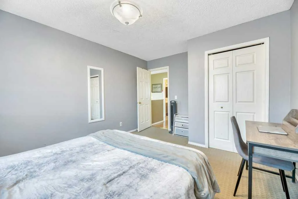 331 Citadel Drive NW