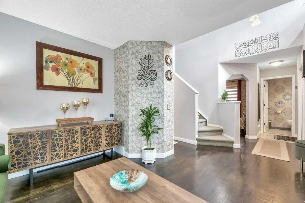 331 Citadel Drive NW