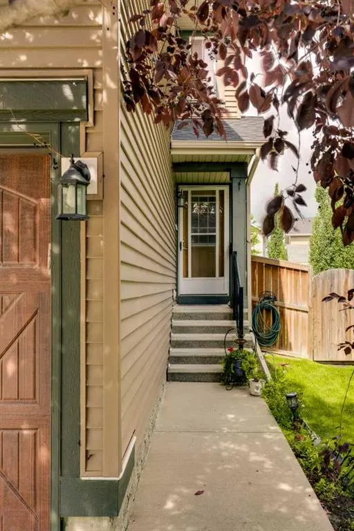 29 Sage Hill Court NW