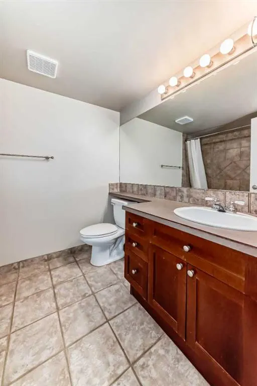 420 3 Avenue NE, #204