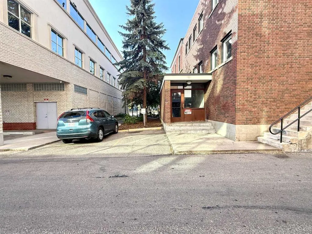 4836 50 Street, #107 & 108