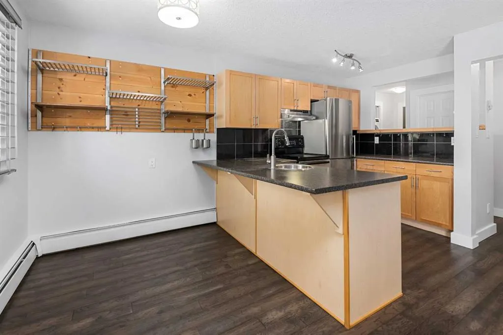 2407 17 Street SW, #6