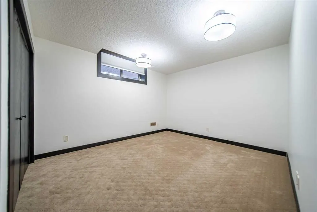73 Quarry Way SE