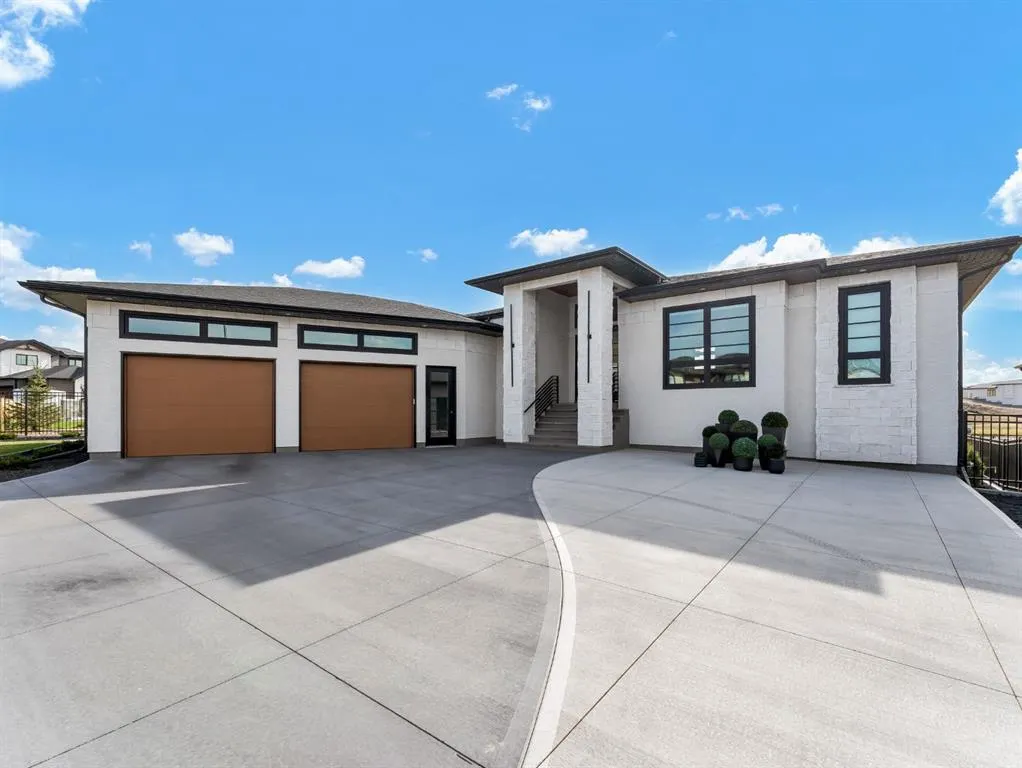 51 Coulee Ridge Drive SW