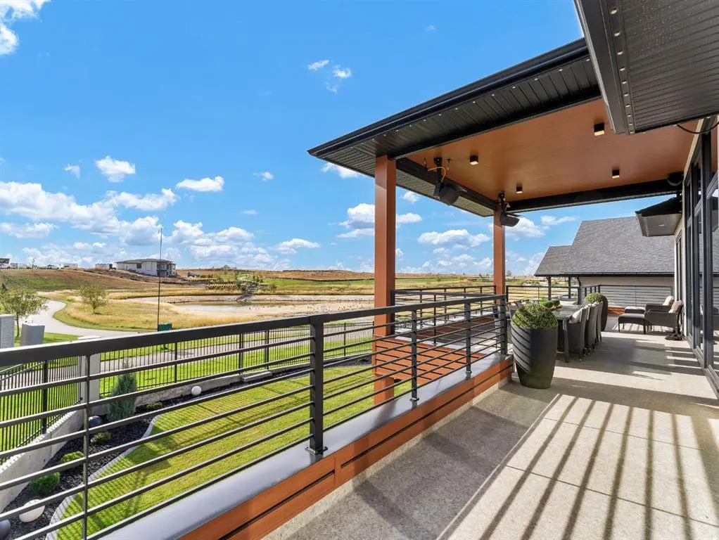 51 Coulee Ridge Drive SW