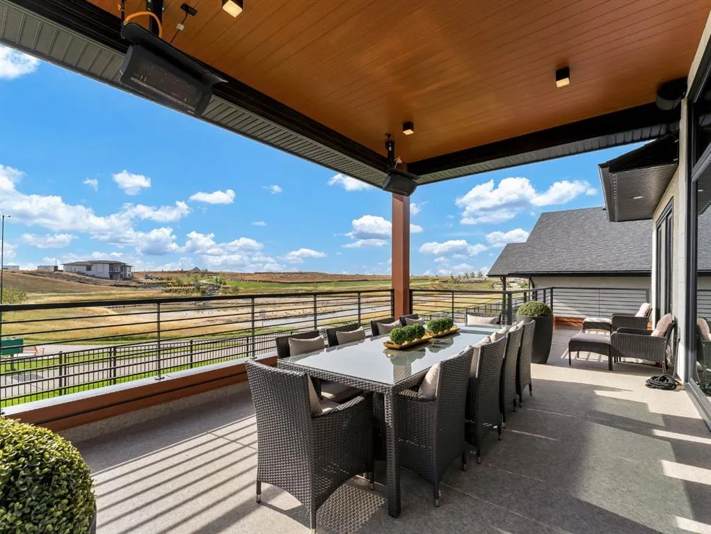 51 Coulee Ridge Drive SW