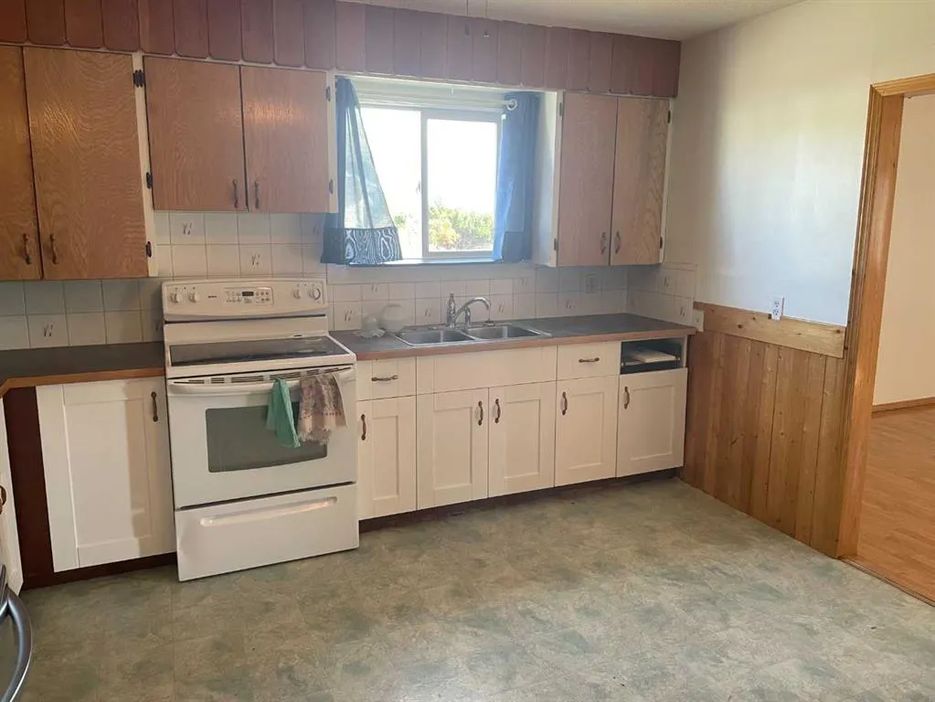 11200 106 Ave