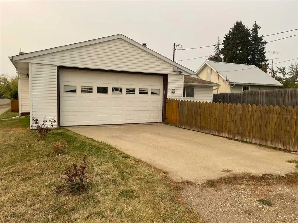 11200 106 Ave