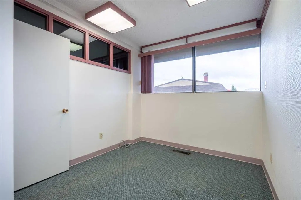 6209 44 Street, #Suite D