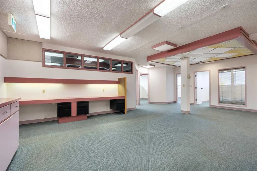 6209 44 Street, #Suite D