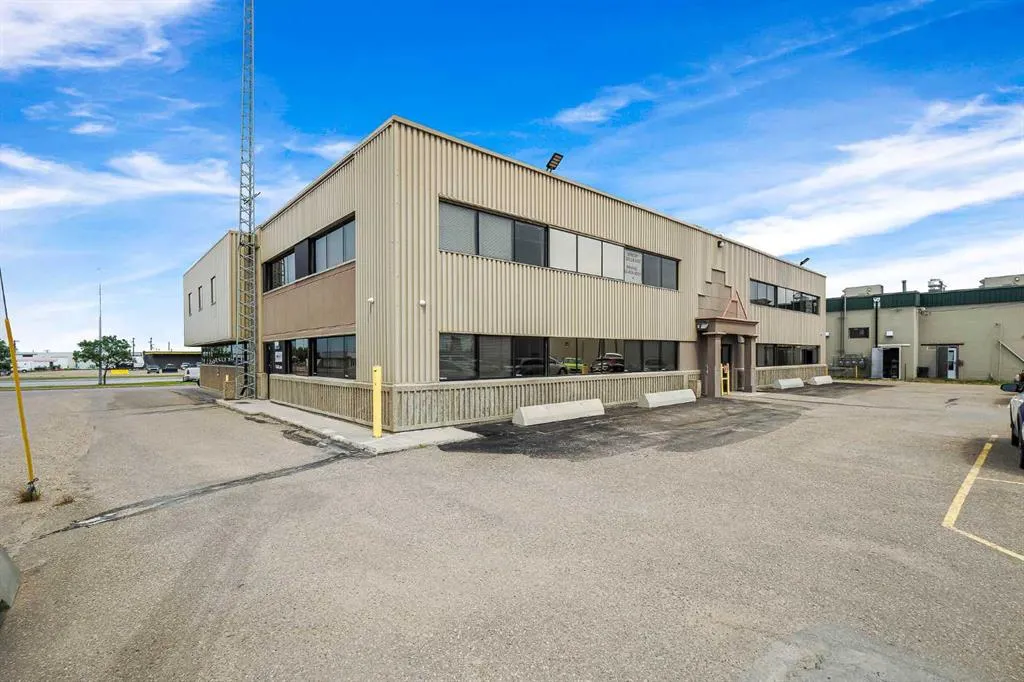 6209 44 Street, #Suite D