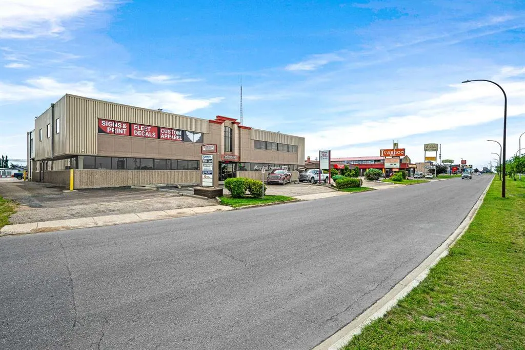 6209 44 Street, #Suite D