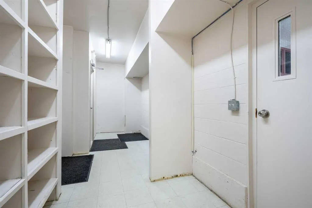 6209 44 Street, #Suite D