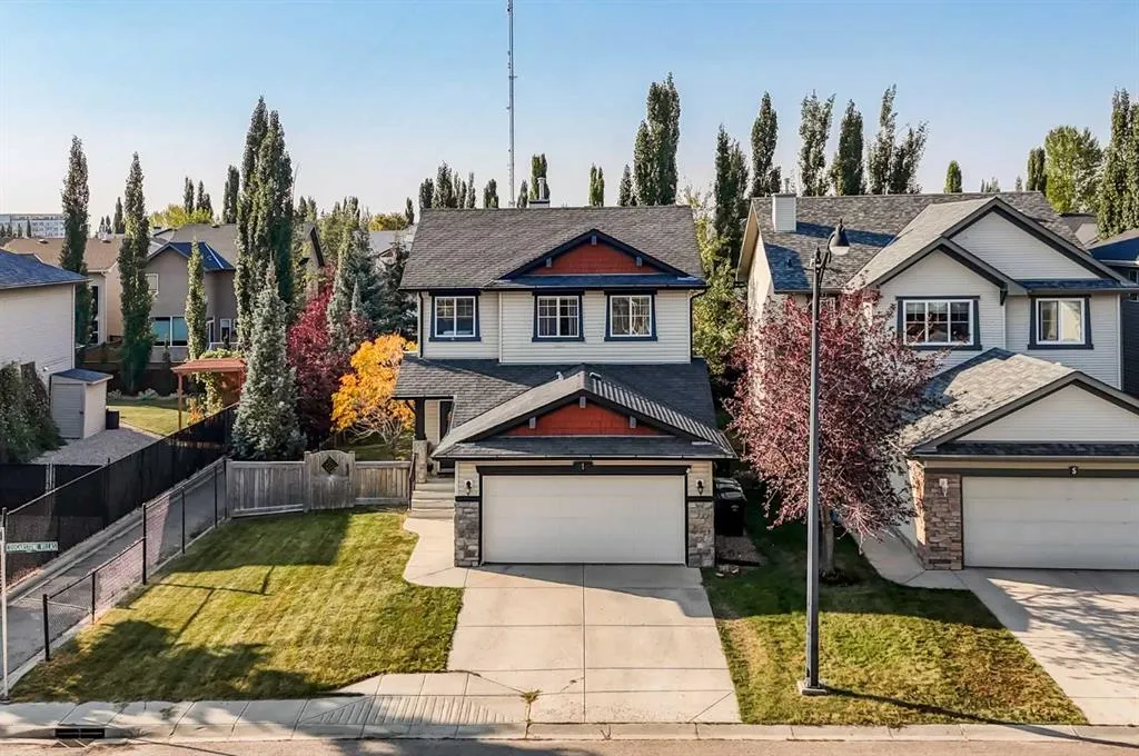 1 Cougarstone Villas SW