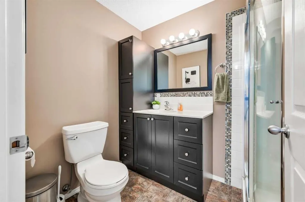 1 Cougarstone Villas SW