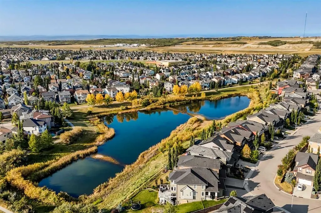 1 Cougarstone Villas SW