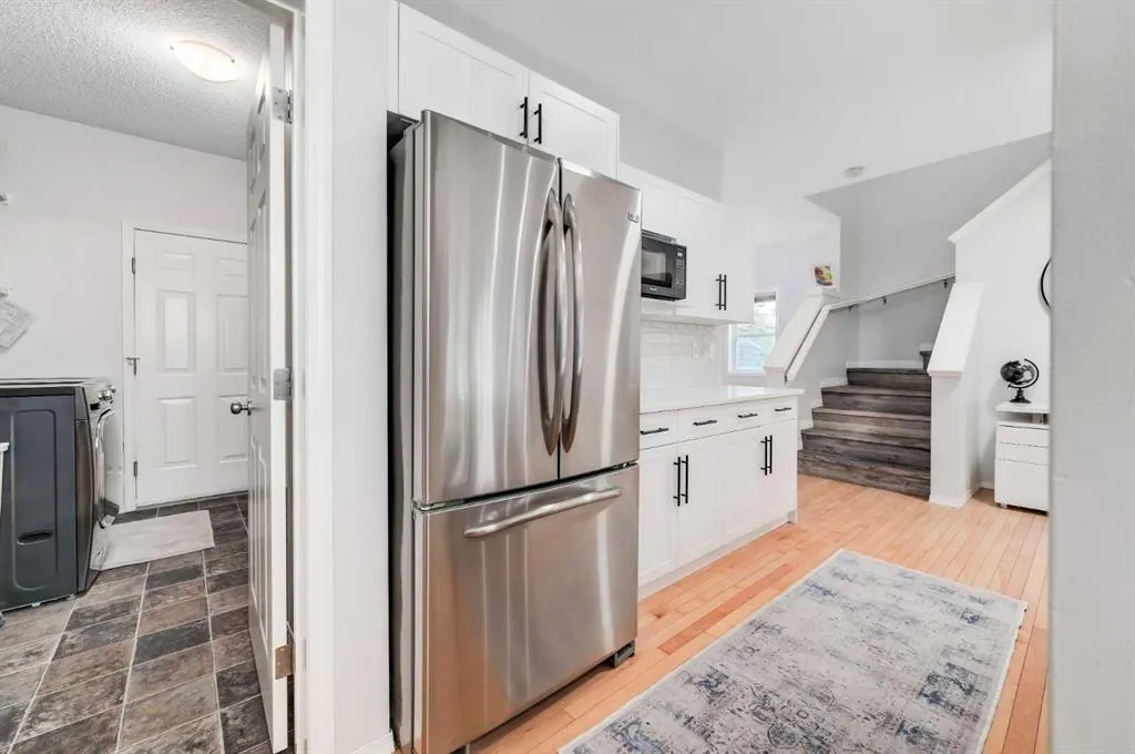 1 Cougarstone Villas SW