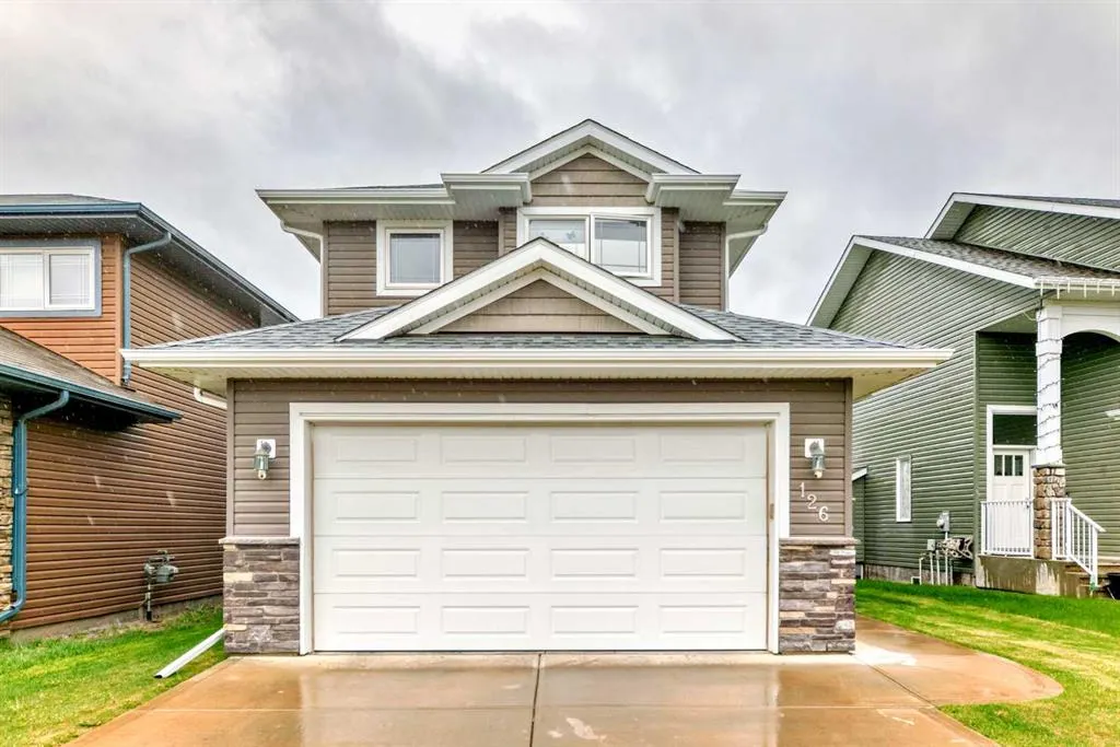 126 Viscount Drive