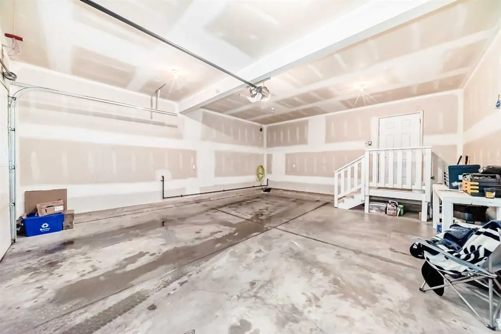 126 Viscount Drive