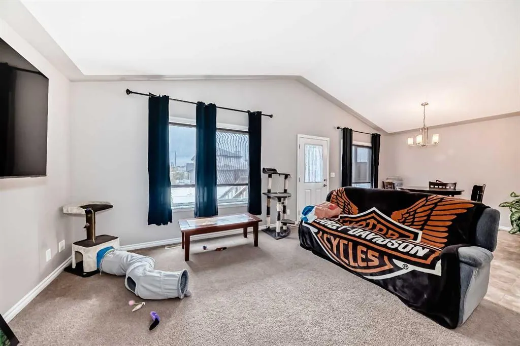 126 Viscount Drive