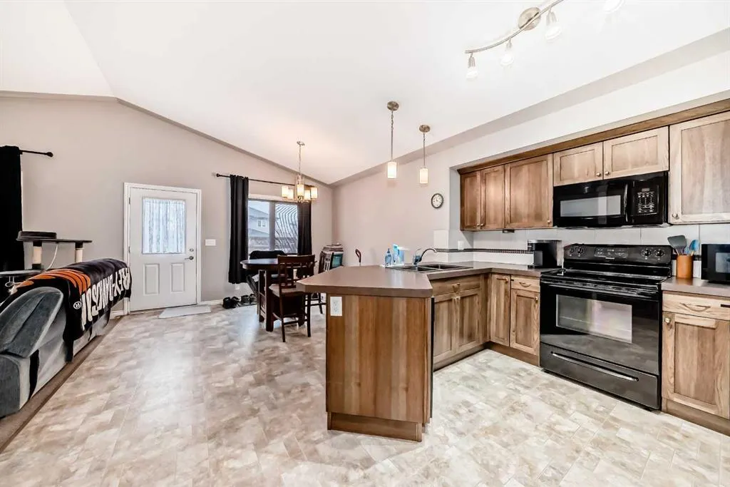 126 Viscount Drive