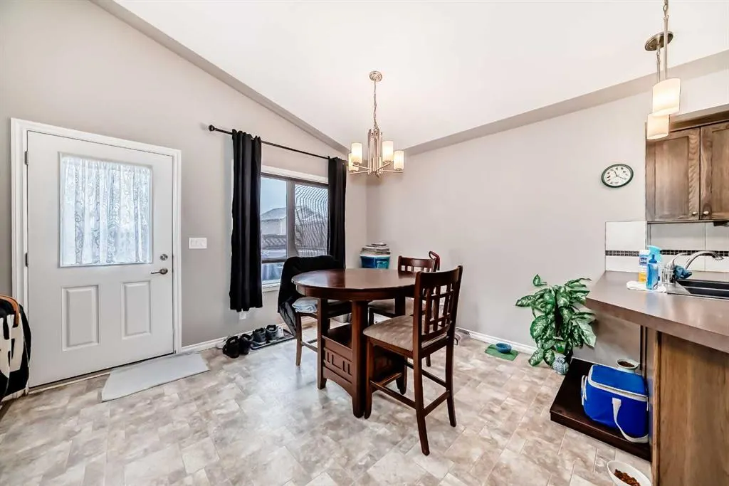 126 Viscount Drive