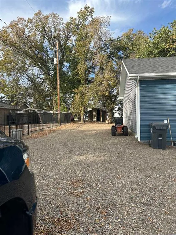 104 Chapman Avenue