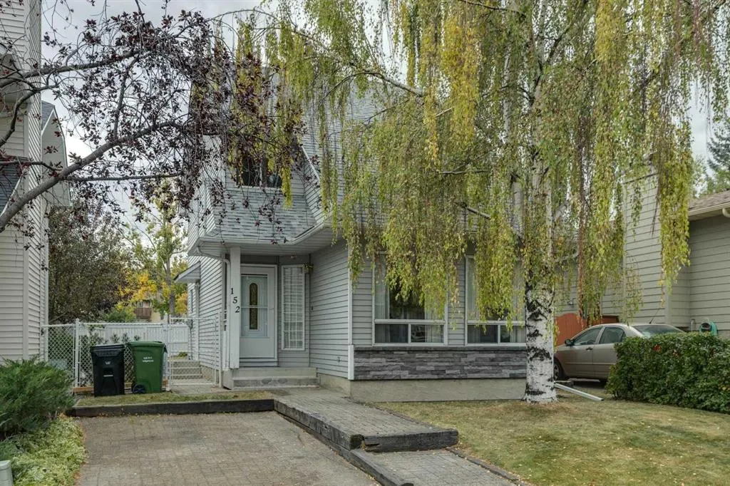 152 Sandstone Road NW