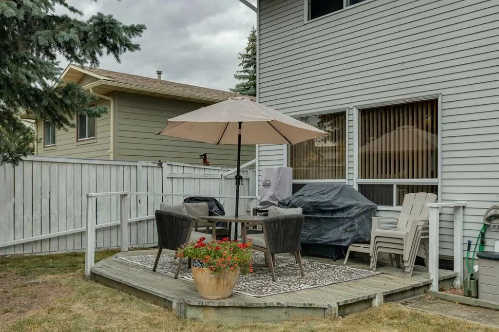 152 Sandstone Road NW