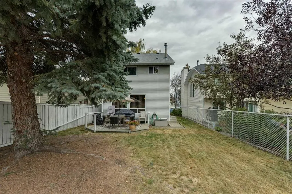 152 Sandstone Road NW