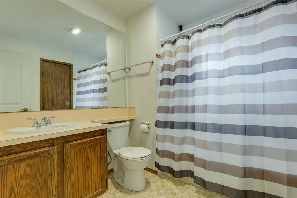152 Sandstone Road NW
