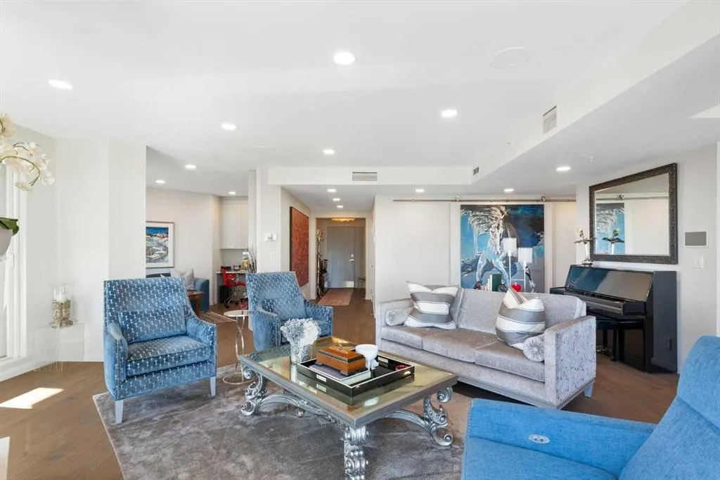 228 26 Avenue SW, #1004