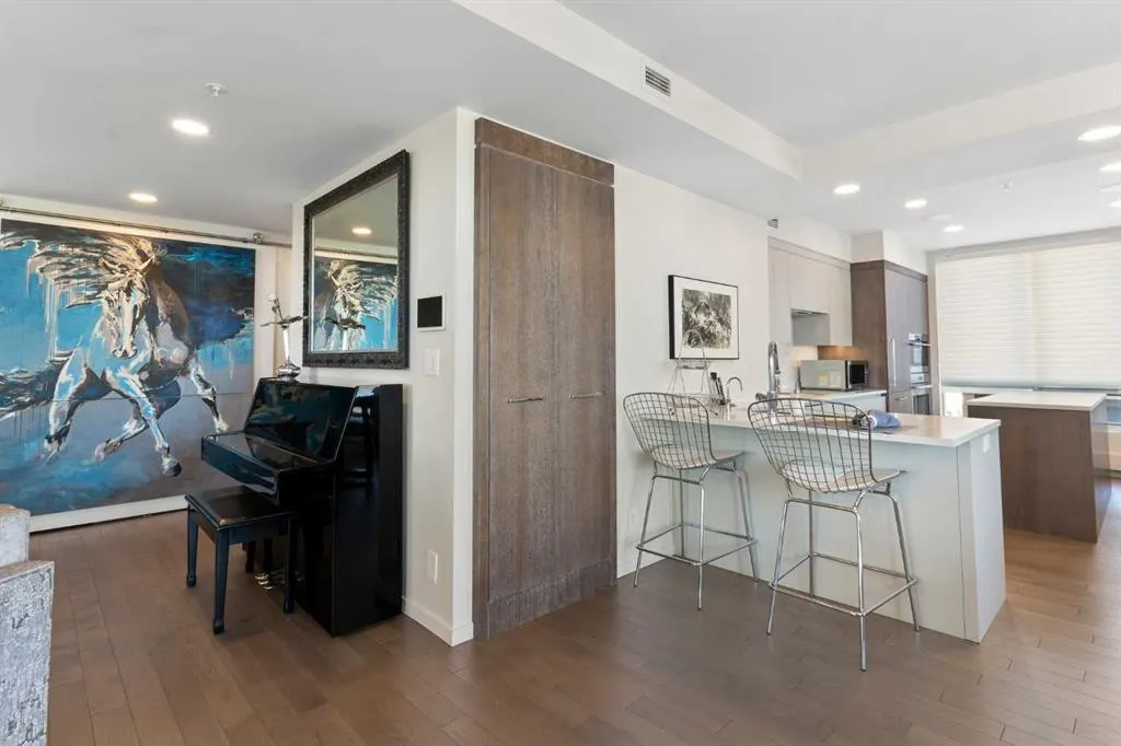 228 26 Avenue SW, #1004