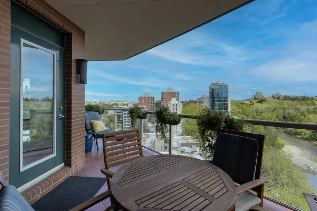228 26 Avenue SW, #1004