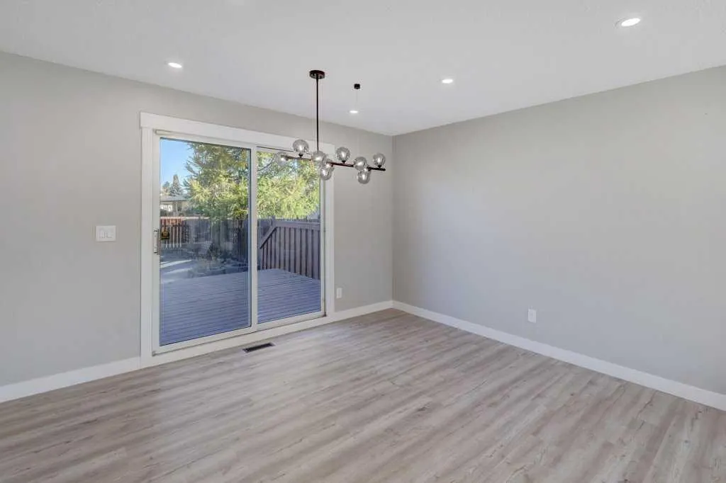 462 Summerwood Place SE