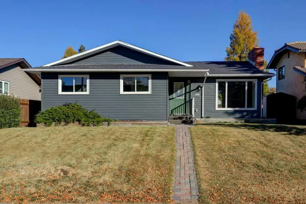 462 Summerwood Place SE