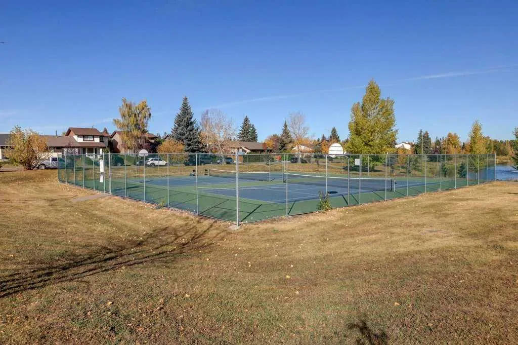 462 Summerwood Place SE