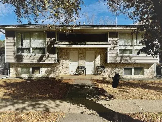 337 & 339 Ash Avenue SE