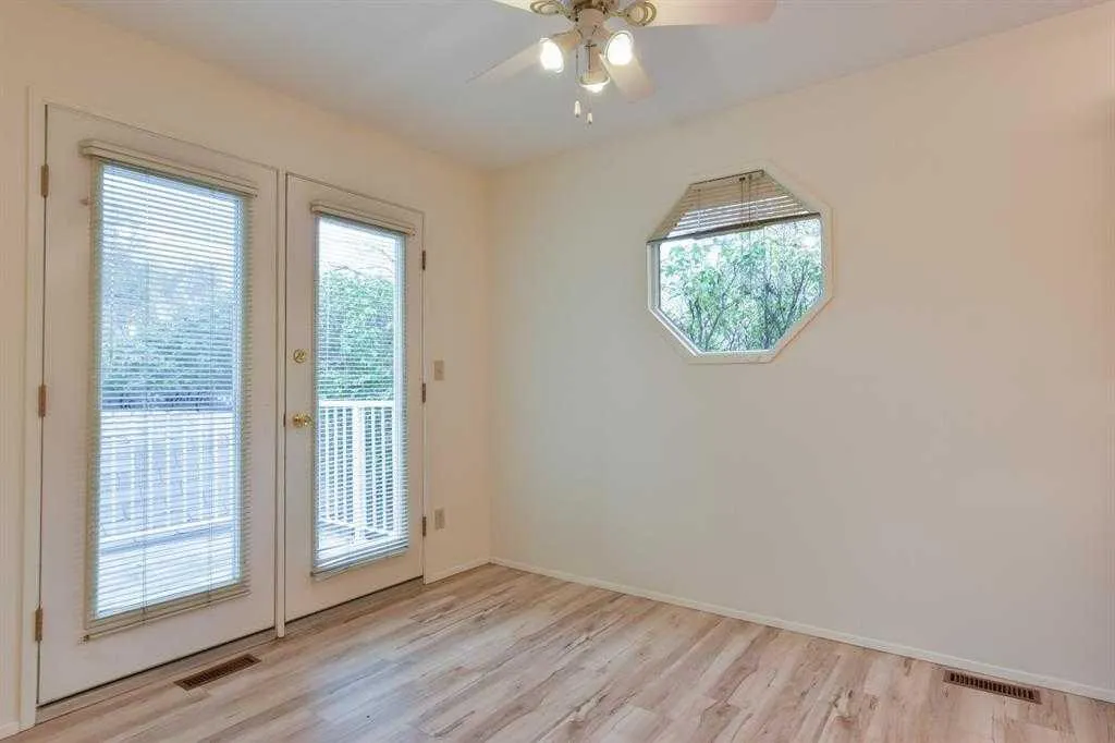 337 & 339 Ash Avenue SE