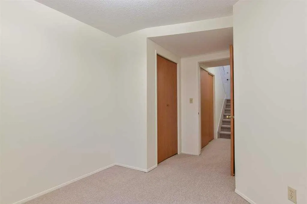337 & 339 Ash Avenue SE