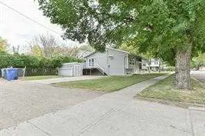 337 & 339 Ash Avenue SE