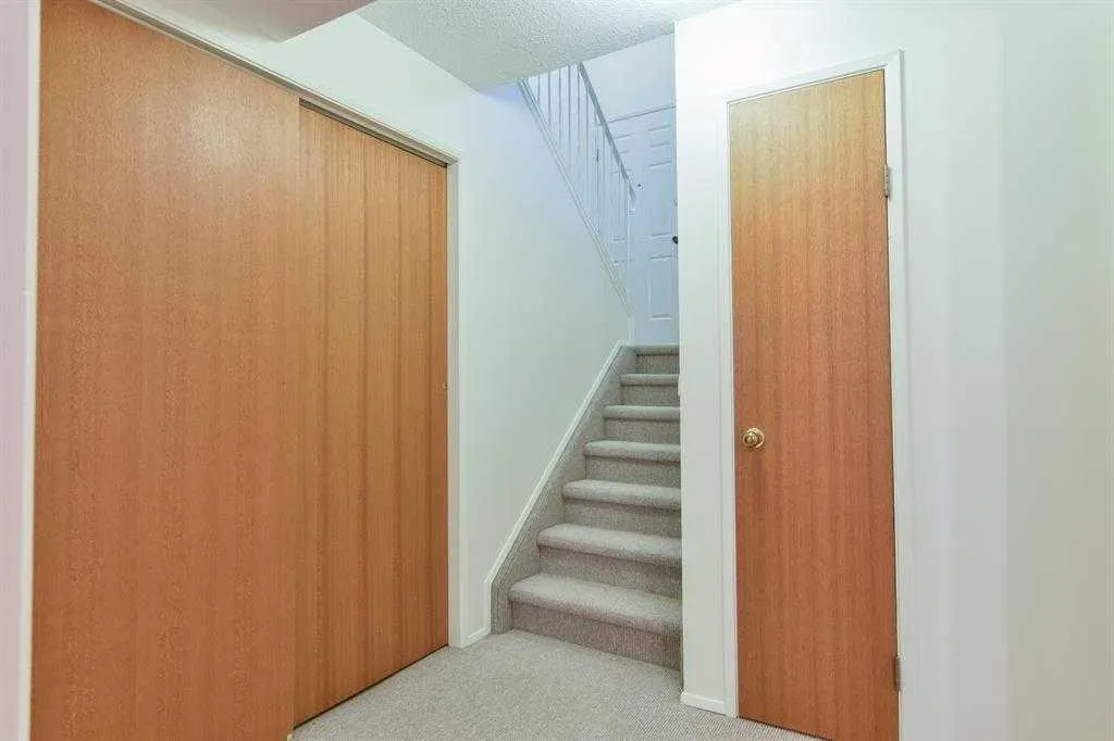 337 & 339 Ash Avenue SE