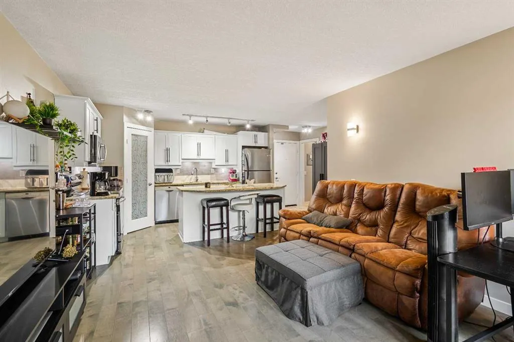 515 57 Avenue SW, #110
