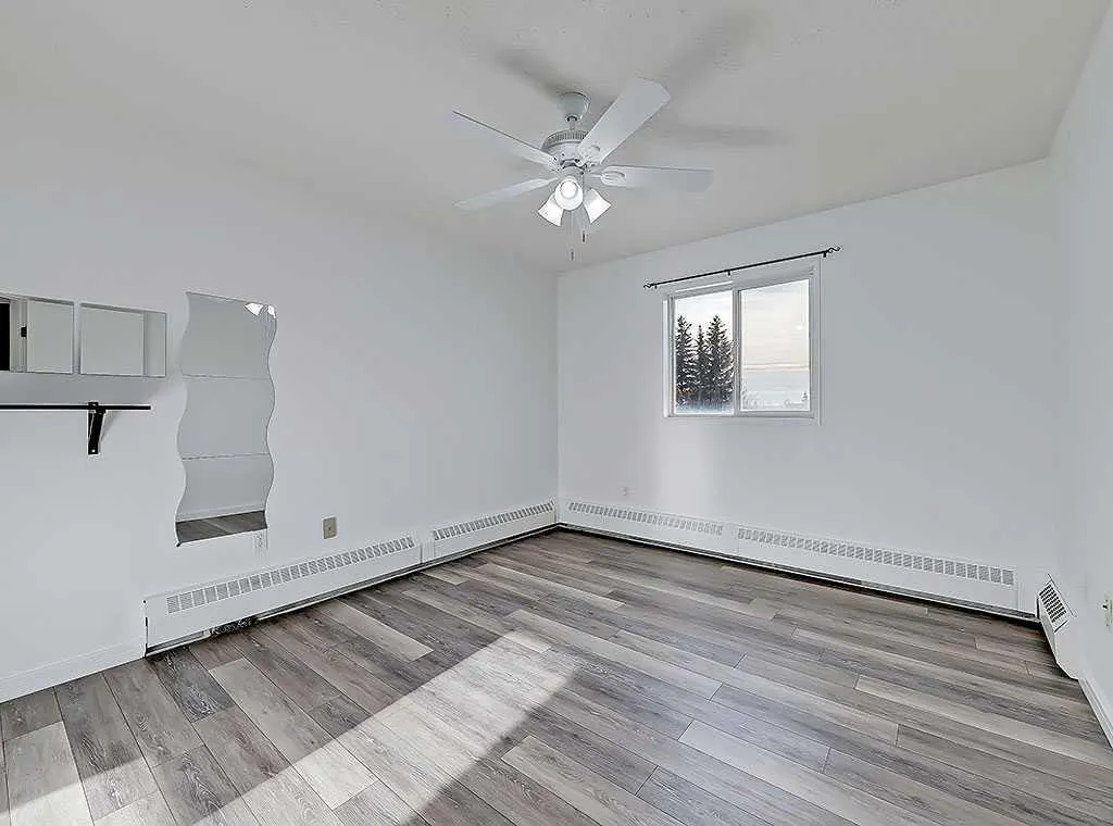 21 Dover Point SE, #301